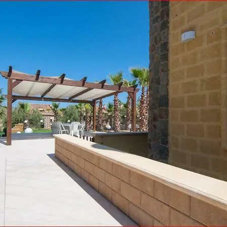 Seven Bay Emirs Villa *