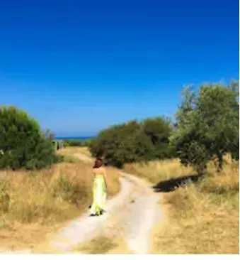 Seven Bay Emirs Cefalu